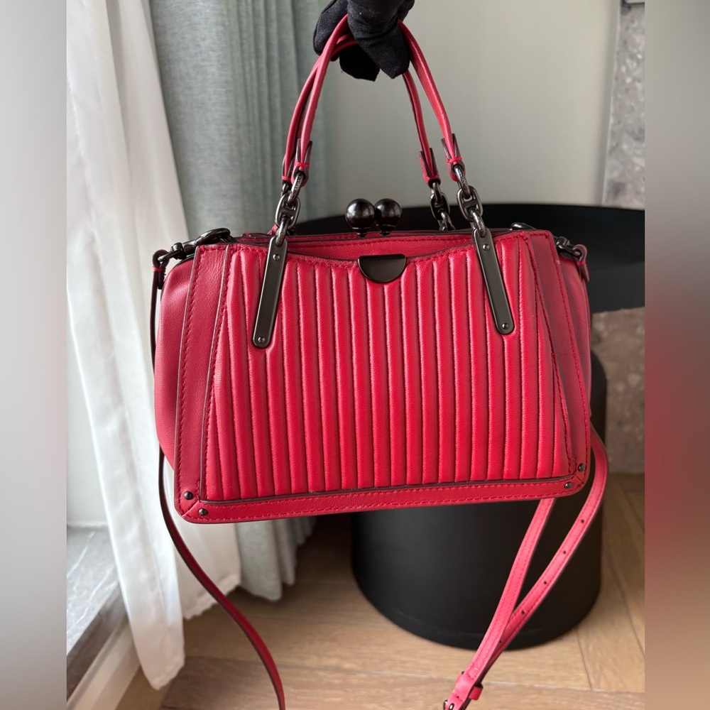 COACH Kisslock Dreamer 21 With Quilting And Rivets Red - Picture 3 of 15